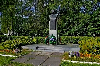 бюст Музрукова